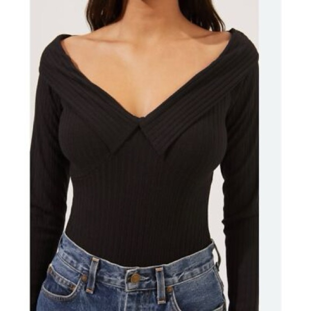 Astr Bodysuit Black Textured Nola Ribbed Long Sleeve Knit Off the Shoulder Small